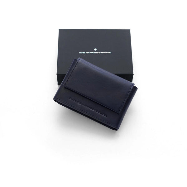 Evelien Vanhooydonck Nala Blue